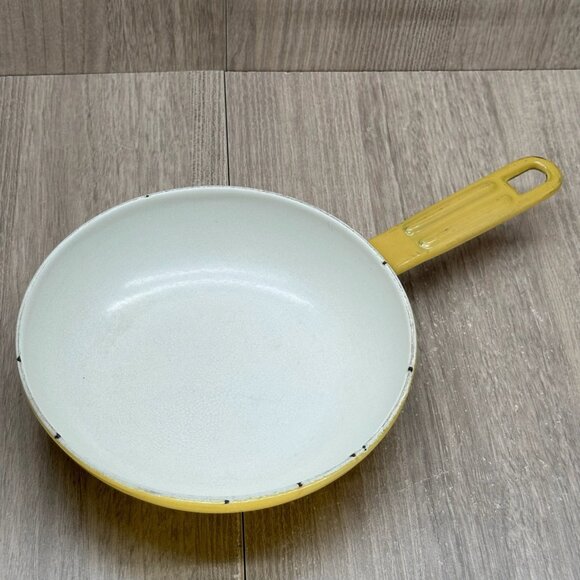 Vtg Descoware Skillet Saucepan Enameled Cast Iron Dishwasher Safe Round Yellow - Picture 1 of 10